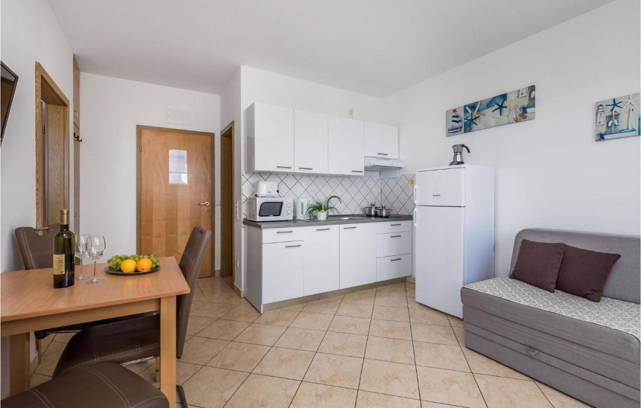 Nice Apartment In Volosko With Kitchen Buitenkant foto